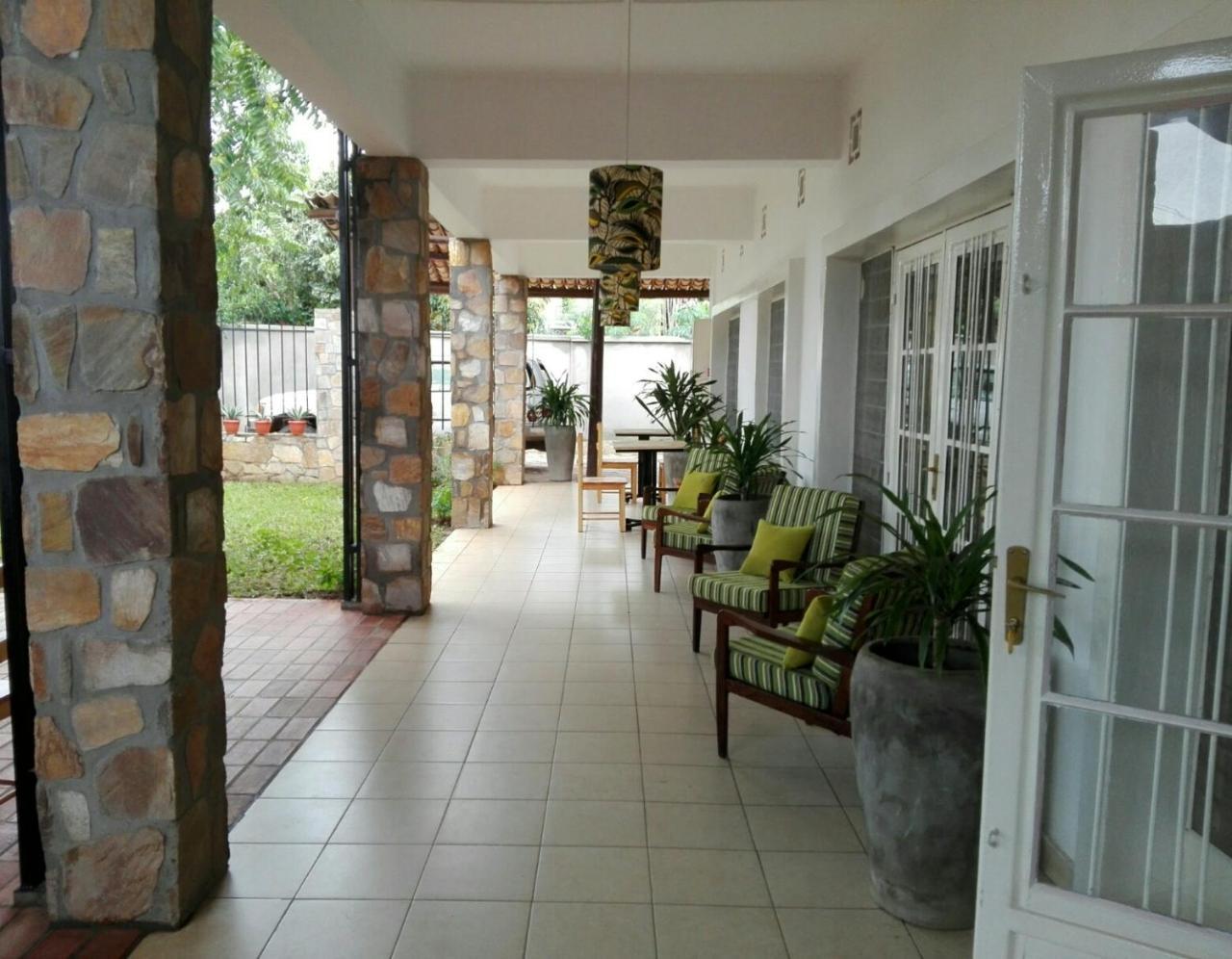 Urban Lodge Buyumbura Exterior foto